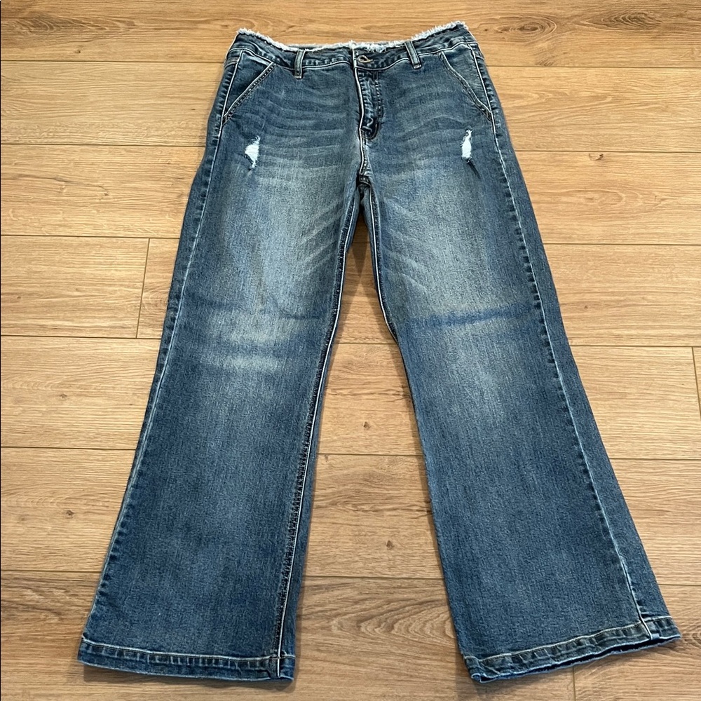 KanCan Distressed Blue Flare Jeans
Worn once
